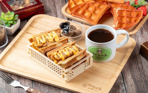 麥當勞鬆餅餐供應時間與價格：美式鬆餅早餐熱量資訊