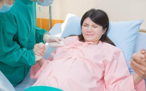 婦產科醫生英文 OB-GYN 產科與婦科醫師縮寫全名
