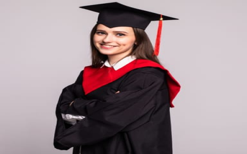 應屆畢業生英文 New Graduate 或是 Fresh Graduate 介紹