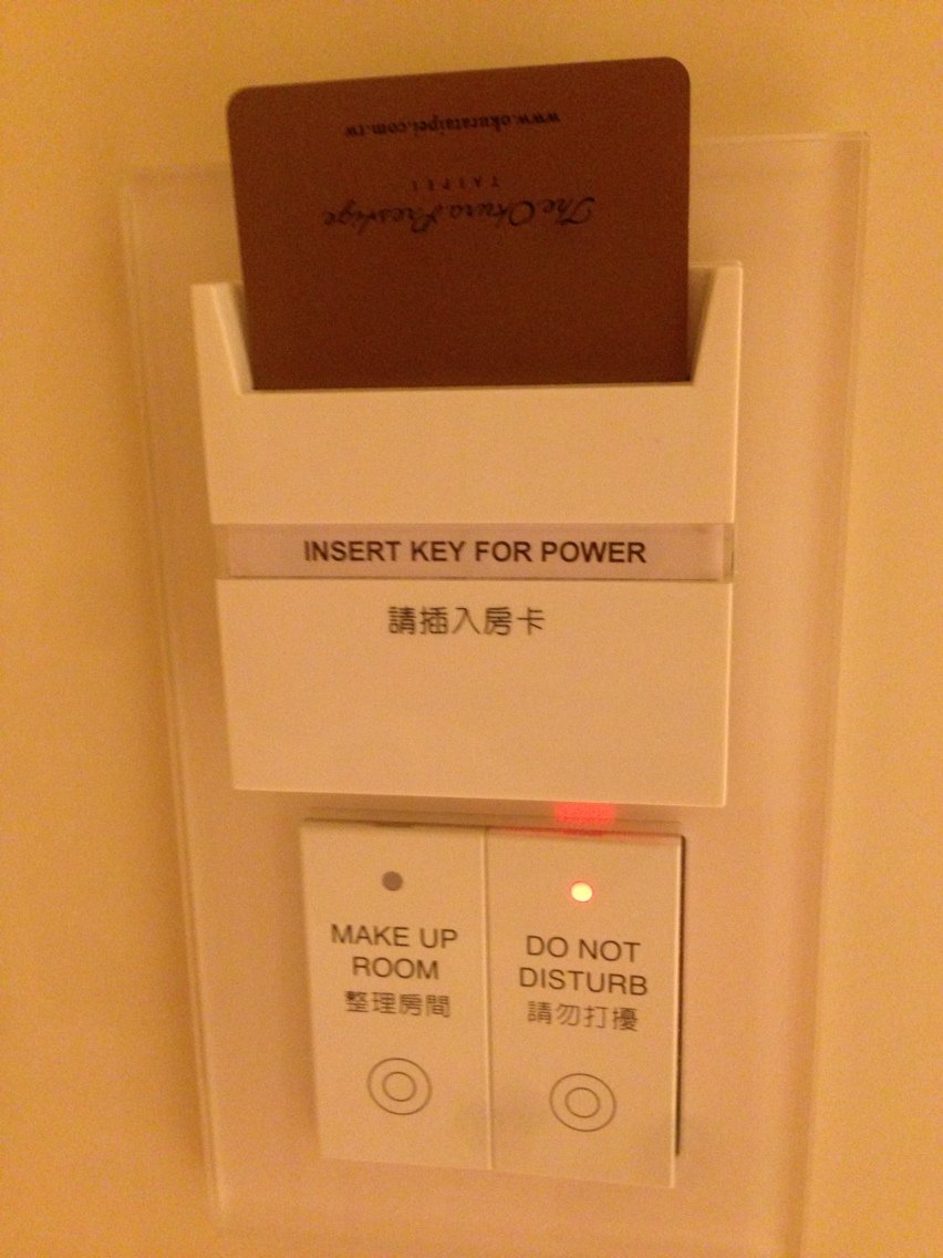 飯店整理房間英文 Make up the room 房務清潔掛牌含義