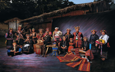 原住民英文Indigenous Peoples 台灣原住民族群介紹