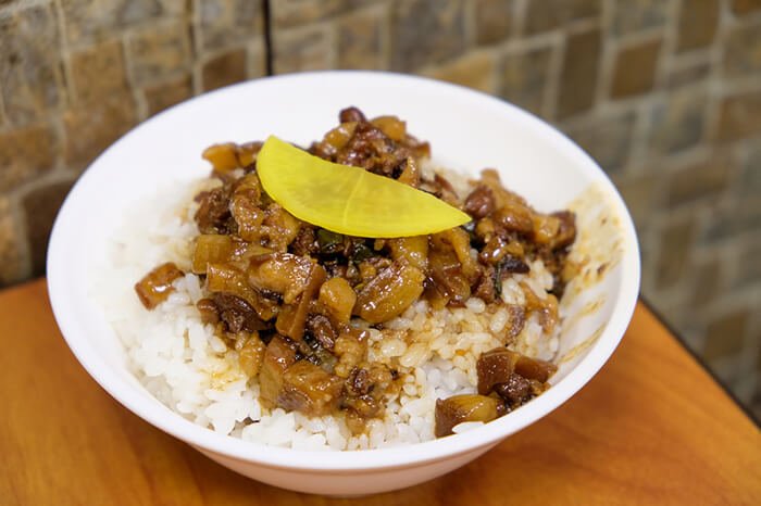滷肉飯的英文Braised Pork Rice 介紹台灣必吃美食給外國朋友