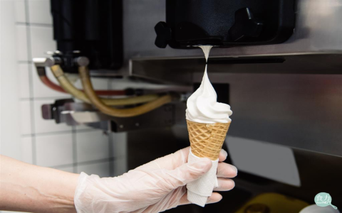 霜淇淋英文是Soft Serve？跟Ice Cream冰淇淋差別在哪
