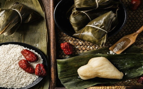 端午節戴香包習俗Wearing Sachets 避邪驅瘟的傳統由來