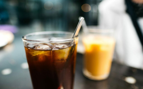 Cold Brew Coffee中文冷萃咖啡 與冰滴咖啡差別及製作法